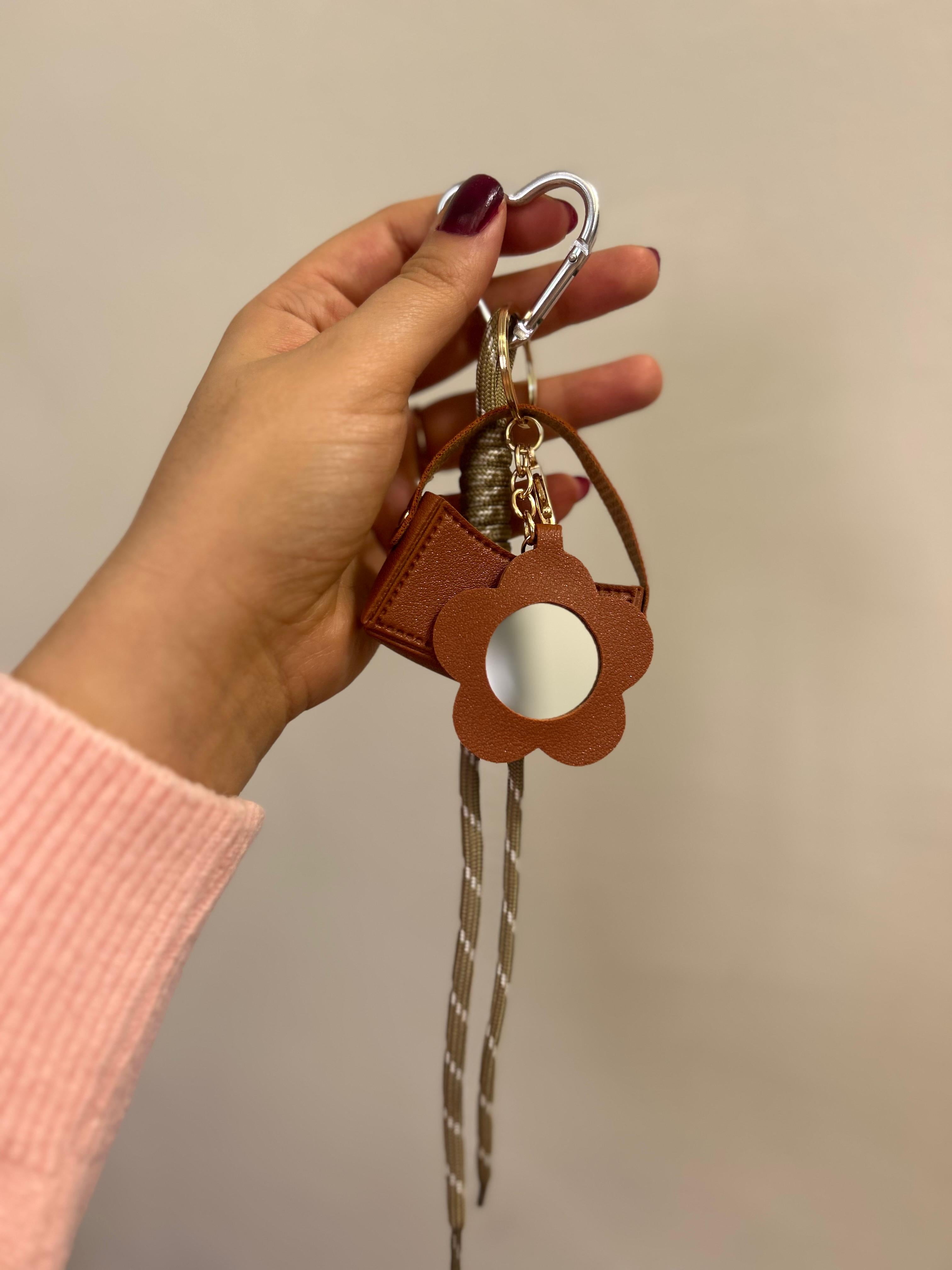 Trezza Brown Lil’ Bag Charm – Mini Bag and Mirror